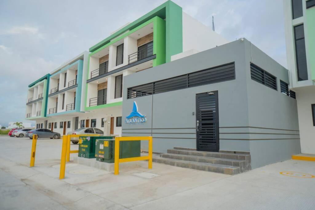 דירות מזטלן Departamento Atlantico Alberca Y Casa Club מראה חיצוני תמונה